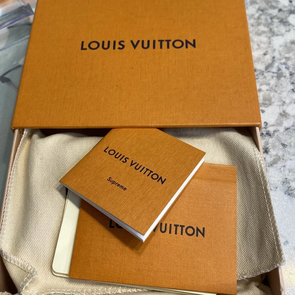 Louis Vuitton Supreme Red Epi Leather Pochette Jour GM Portfolio **HP** - Picture 14 of 14